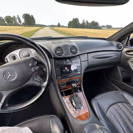 2005 Mercedes-Benz CLK 55 AMG - Image 10