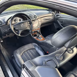 2005 Mercedes-Benz CLK 55 AMG - Image 13