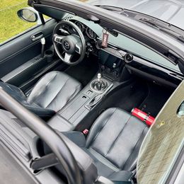 2006 Mazda MX-5 - Image 9