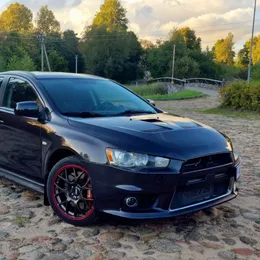 2011 Mitsubishi Lancer Evolution - Image 5