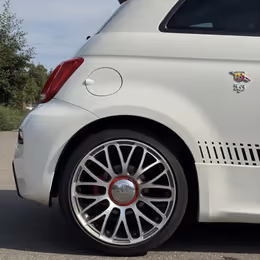 2015 Abarth 595 - Image 7