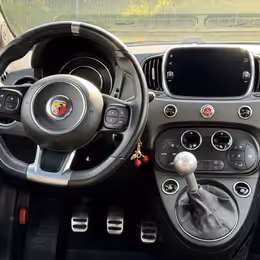 2015 Abarth 595 - Image 9