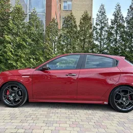2016 Alfa Romeo Giulietta Veloce - Image 5