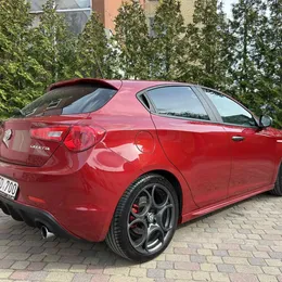 2016 Alfa Romeo Giulietta Veloce - Image 6