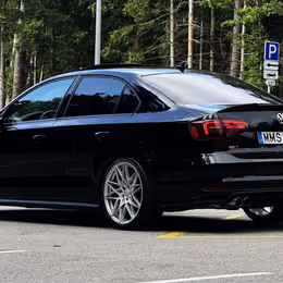 2016 Volkswagen Jetta GLI - Image 4