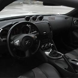 2017 Nissan 370Z - Image 7