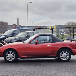 1990 Mazda Miata - Image 4