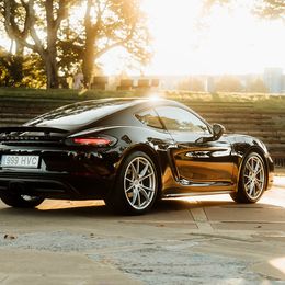 2018 Porsche 718 Cayman - Image 2