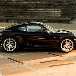 2018 Porsche 718 Cayman - Image 5