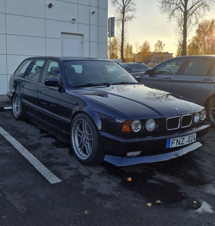 BMW 520i