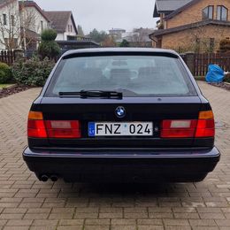 BMW 520i - Image 5