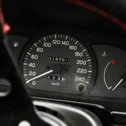 Mitsubishi Colt - Image 7