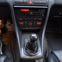 Audi S6 Avant - Image 12