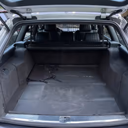 Audi S6 Avant - Image 13