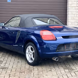 Toyota MR2 Roadster - Image 2