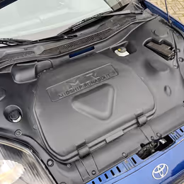 Toyota MR2 Roadster - Image 12