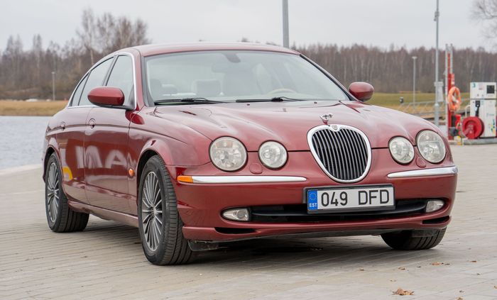 Jaguar S-Type