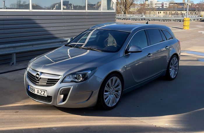 Opel Insignia OPC