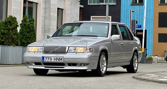 Volvo S90