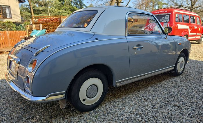 Nissan Figaro