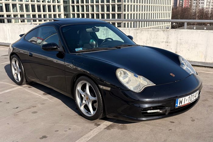 Porsche 911 Carrera 4