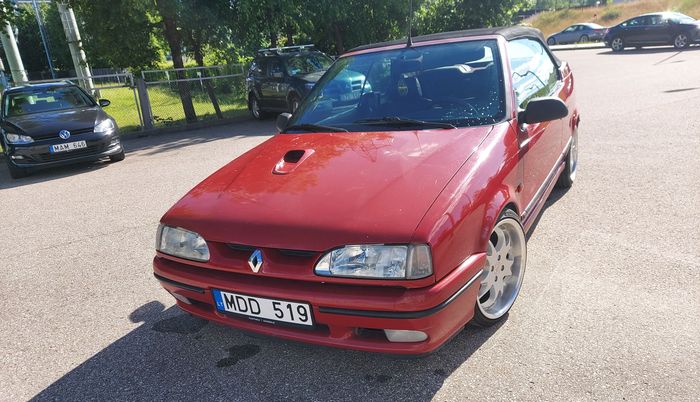 Renault 19 16V