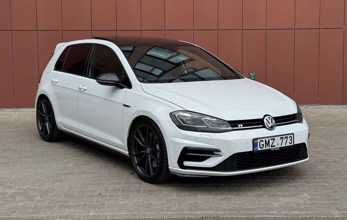 Volkswagen Golf R