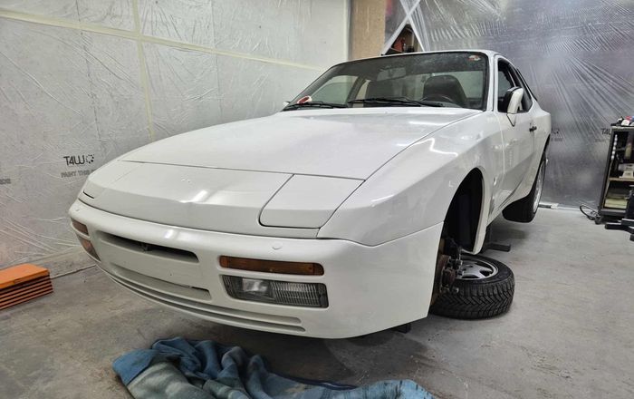 Porsche 944 S2
