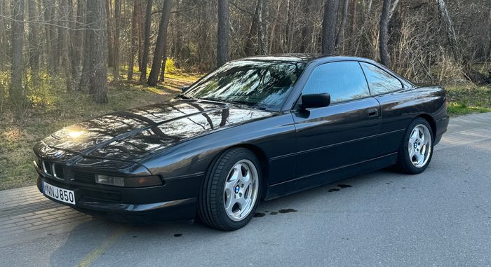 BMW 850i