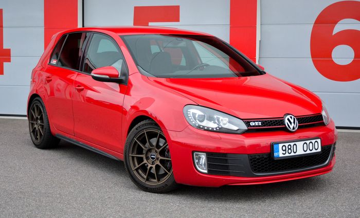 Volkswagen Golf GTI
