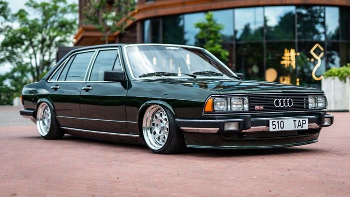 Audi 100 5E