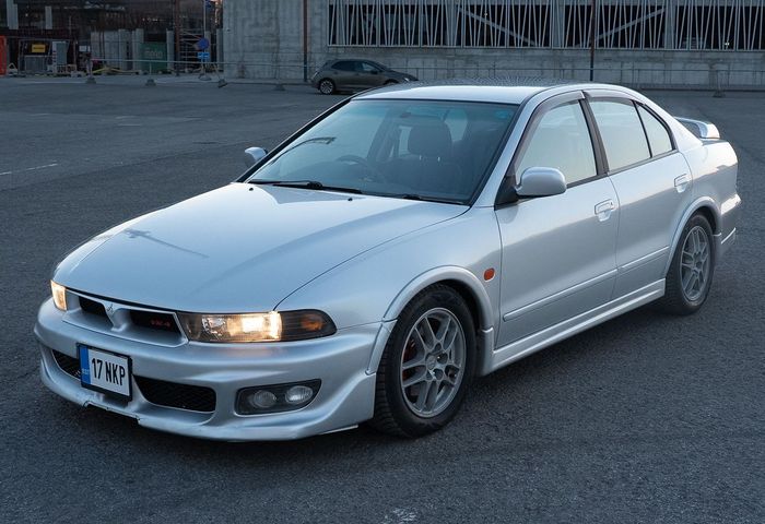 Mitsubishi Galant VR-4