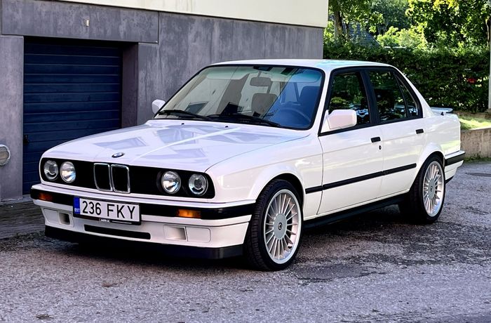BMW 318i