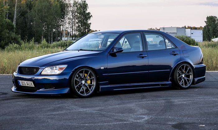 Lexus IS 200