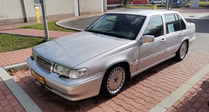 Volvo S90