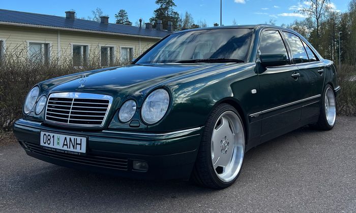 Mercedes-Benz E 280