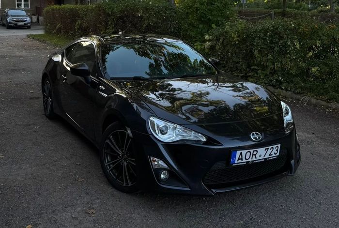 Scion FR-S