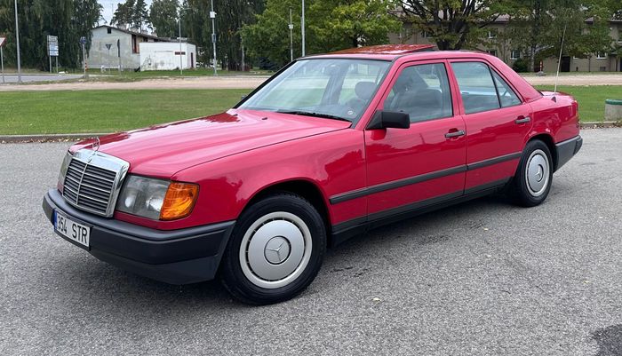 Mercedes-Benz 300 D