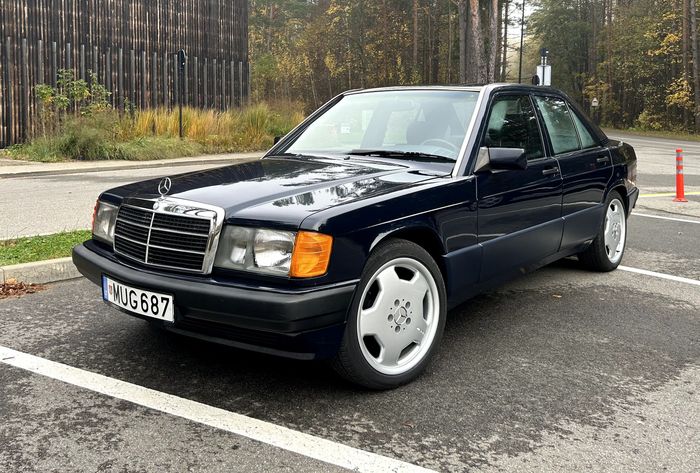 Mercedes-Benz 190 E