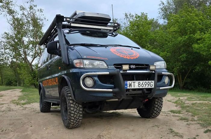 Hyundai Starex
