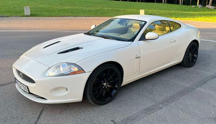 Jaguar XK