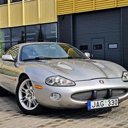 Jaguar XKR