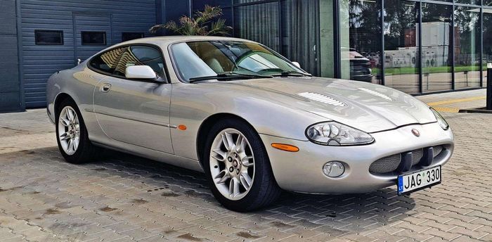 Jaguar XKR
