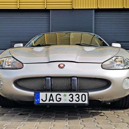 Jaguar XKR