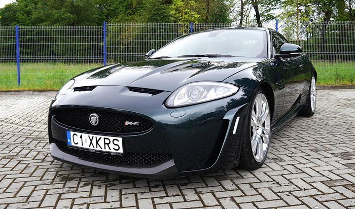 Jaguar XKR-S