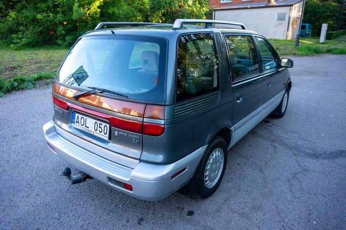 Mitsubishi Space Wagon