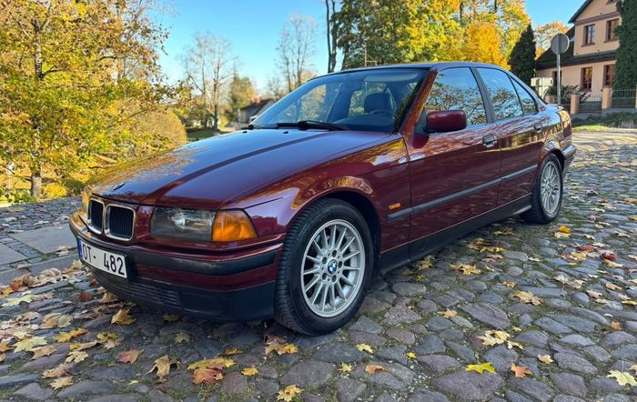 BMW 318i